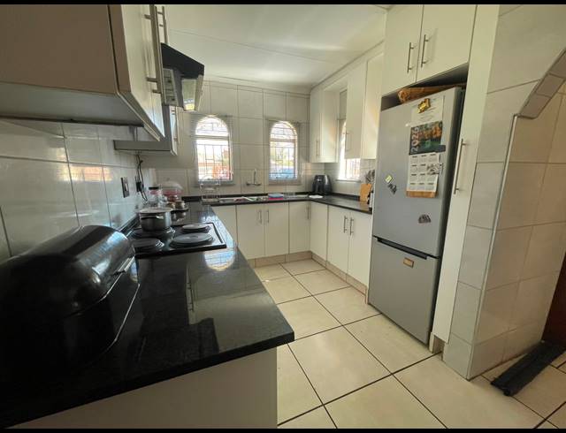 4 BEDROOM HOUSE FOR SALE IN BAKERTON